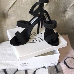 Steve Madden Crave black heels